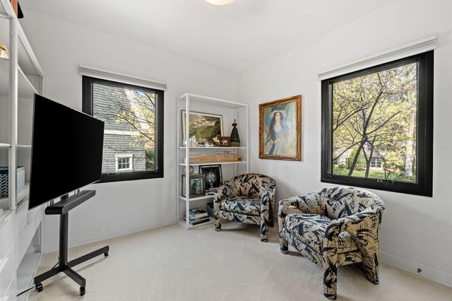 265 Woodlawn Avenue, Saint Paul, MN 55105