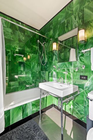 265 Woodlawn Avenue, Saint Paul, MN 55105