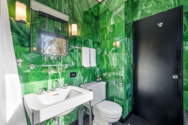 265 Woodlawn Avenue, Saint Paul, MN 55105