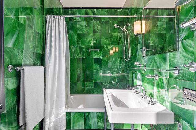 265 Woodlawn Avenue, Saint Paul, MN 55105