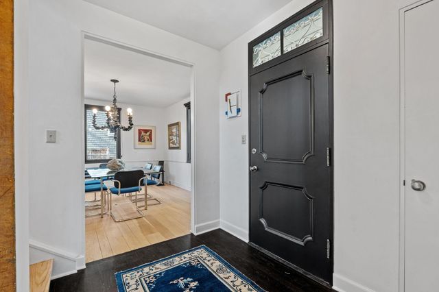 265 Woodlawn Avenue, Saint Paul, MN 55105