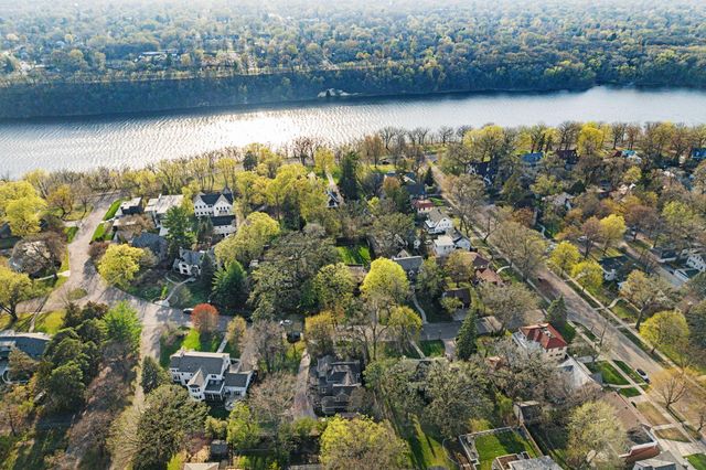 265 Woodlawn Avenue, Saint Paul, MN 55105