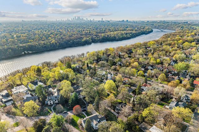 265 Woodlawn Avenue, Saint Paul, MN 55105