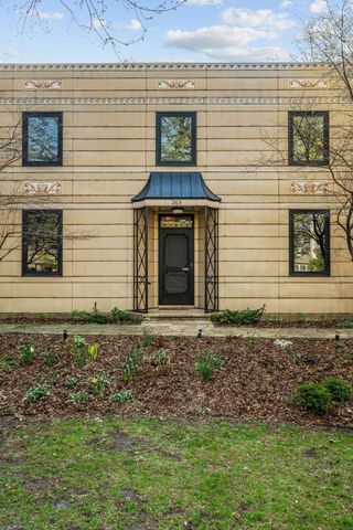 265 Woodlawn Avenue, Saint Paul, MN 55105