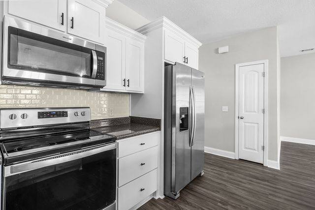 286 Bridgewater Lane, Darien, GA 31305