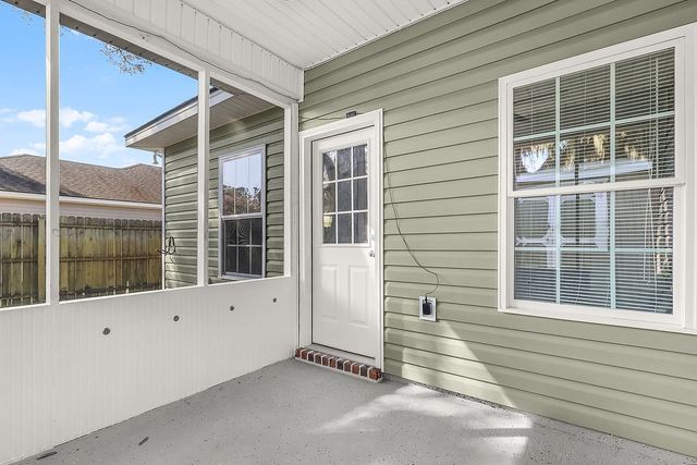 286 Bridgewater Lane, Darien, GA 31305