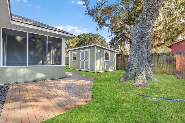 286 Bridgewater Lane, Darien, GA 31305