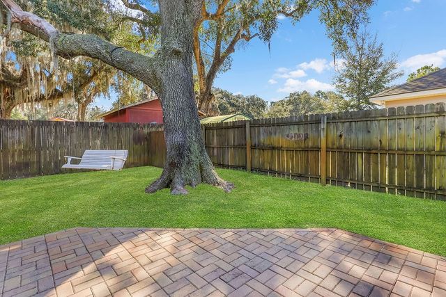 286 Bridgewater Lane, Darien, GA 31305