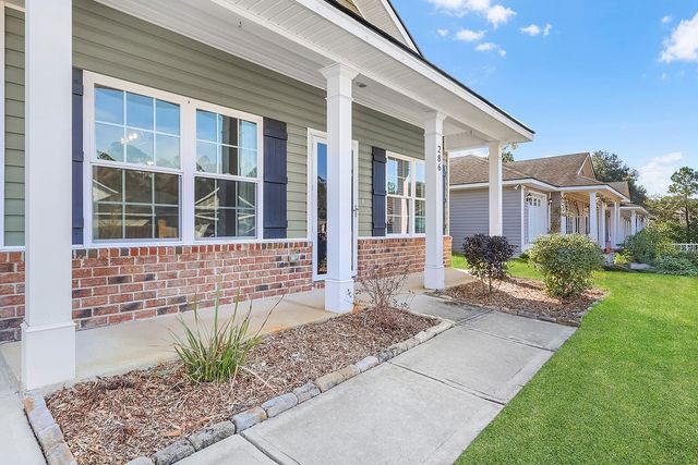 286 Bridgewater Lane, Darien, GA 31305