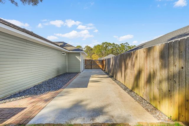 286 Bridgewater Lane, Darien, GA 31305