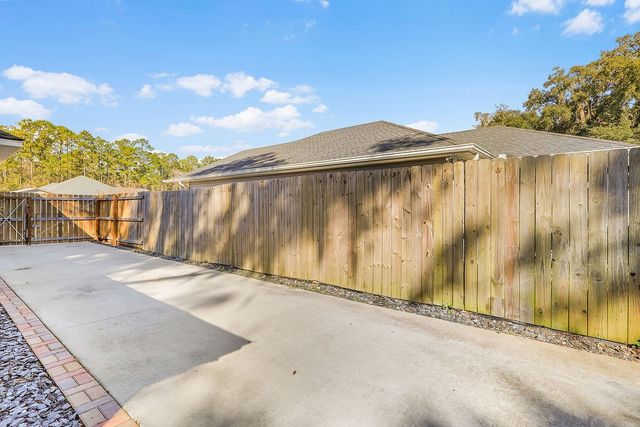 286 Bridgewater Lane, Darien, GA 31305