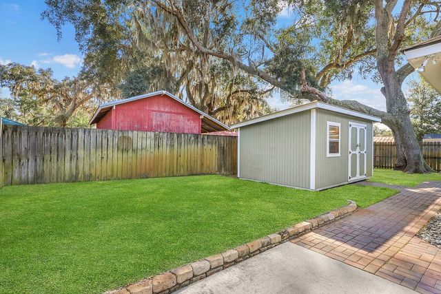 286 Bridgewater Lane, Darien, GA 31305