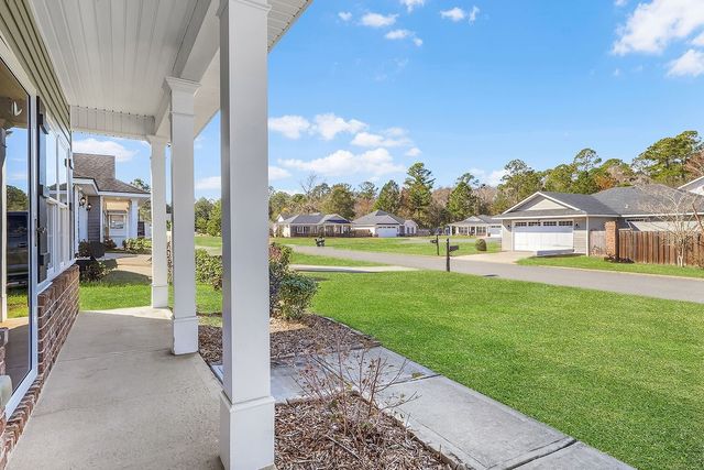 286 Bridgewater Lane, Darien, GA 31305