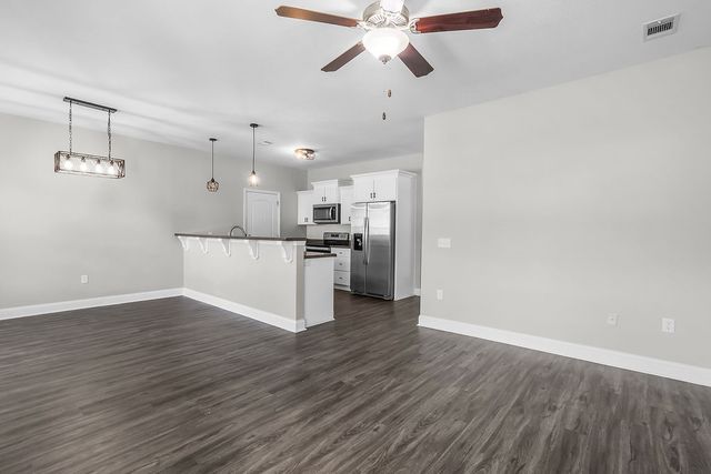 286 Bridgewater Lane, Darien, GA 31305