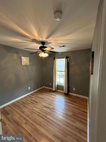 134 DARLING ST, Newark, DE 19702