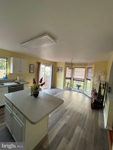 134 DARLING ST, Newark, DE 19702