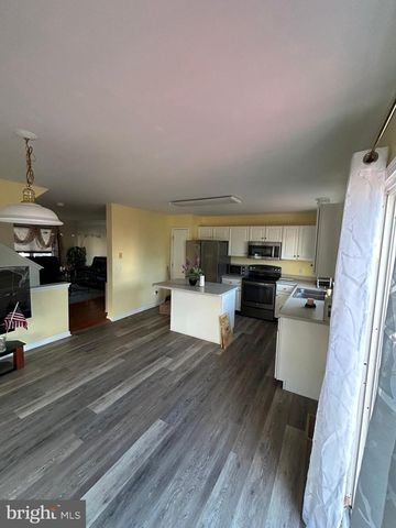 134 DARLING ST, Newark, DE 19702