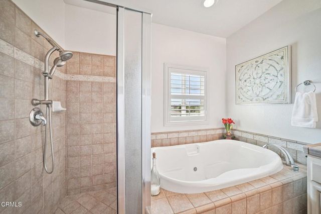 1337 Bayside Circle, Oxnard, CA 93035