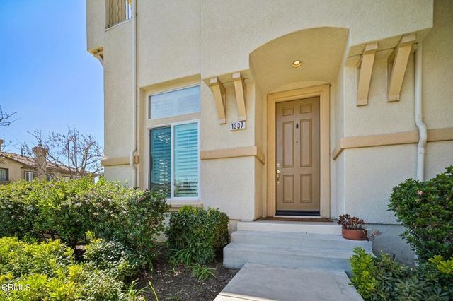 1337 Bayside Circle, Oxnard, CA 93035
