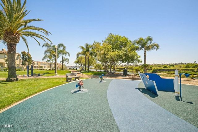 1337 Bayside Circle, Oxnard, CA 93035