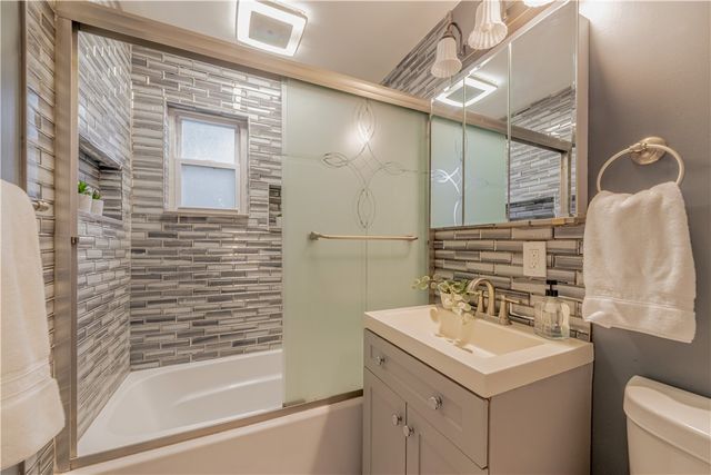 19 Mac Arthur Road, Greece, NY 14615