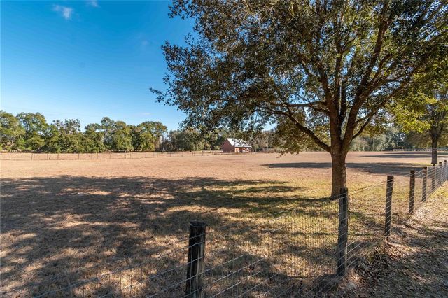 26707 NW 84TH PLACE, High Springs, FL 32643