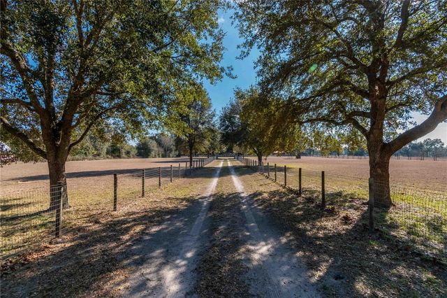 26707 NW 84TH PLACE, High Springs, FL 32643