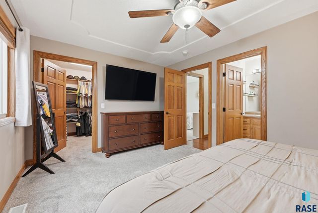 604 Quail Cir Circle, Harrisburg, SD 57032