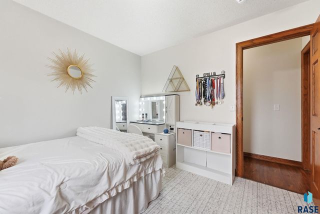 604 Quail Cir Circle, Harrisburg, SD 57032