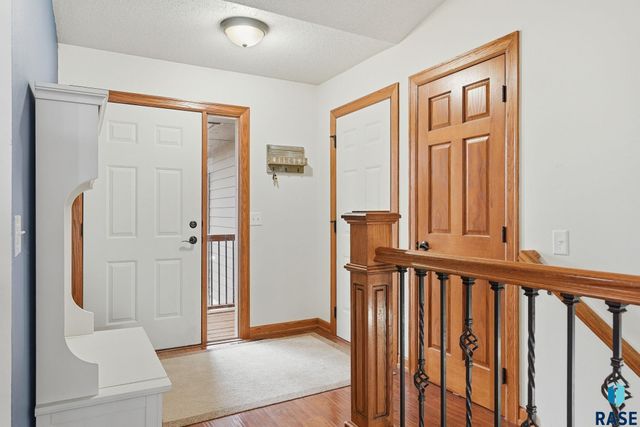 604 Quail Cir Circle, Harrisburg, SD 57032