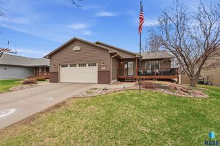 604 Quail Cir Circle, Harrisburg, SD 57032