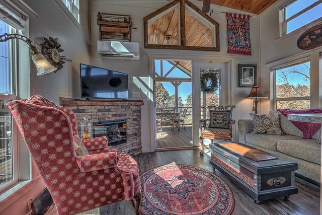 476, 478 Lapidary Lane, Young Harris, GA 30582
