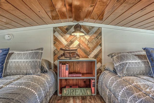 476, 478 Lapidary Lane, Young Harris, GA 30582