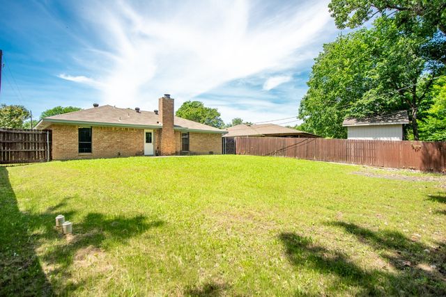 4904 Brookhollow Drive, Sachse, TX 75048