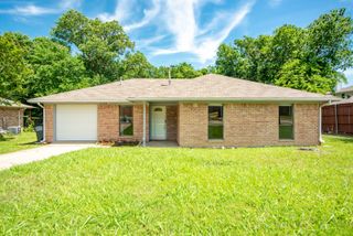 4904 Brookhollow Drive, Sachse, TX 75048