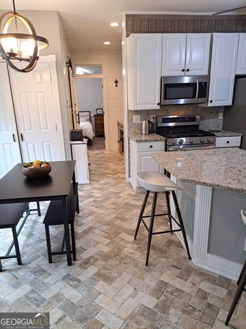 366 Silverthorn Drive NW, Marietta, GA 30064