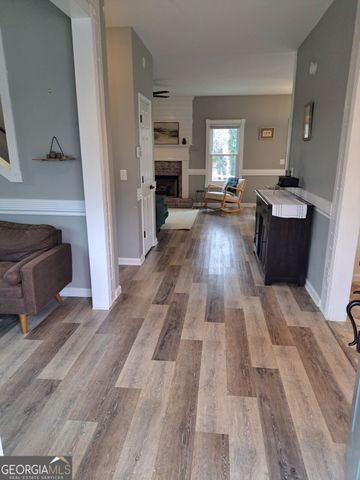 366 Silverthorn Drive NW, Marietta, GA 30064