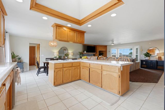 9317 14th Avenue, Hanford, CA 93230