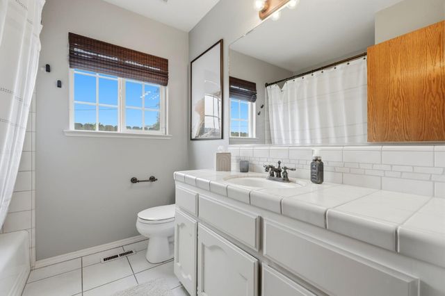 9317 14th Avenue, Hanford, CA 93230