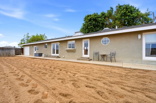 9317 14th Avenue, Hanford, CA 93230