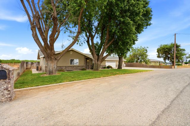 9317 14th Avenue, Hanford, CA 93230