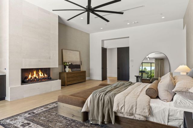 8020 N 64TH Place, Paradise Valley, AZ 85253