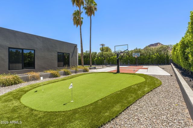 8020 N 64TH Place, Paradise Valley, AZ 85253