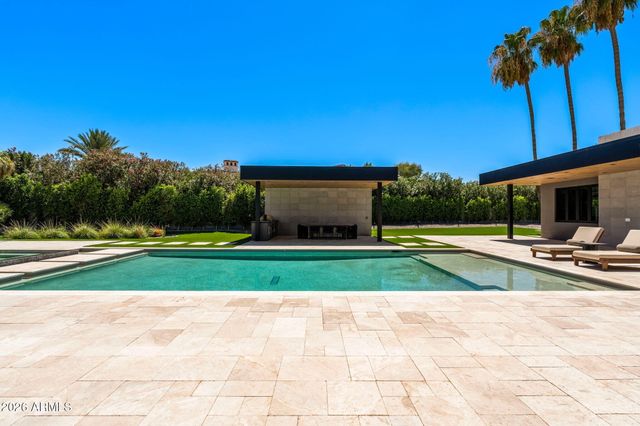 8020 N 64TH Place, Paradise Valley, AZ 85253