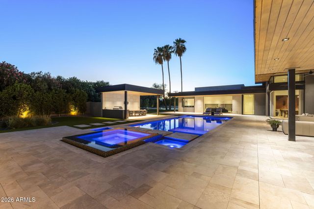 8020 N 64TH Place, Paradise Valley, AZ 85253