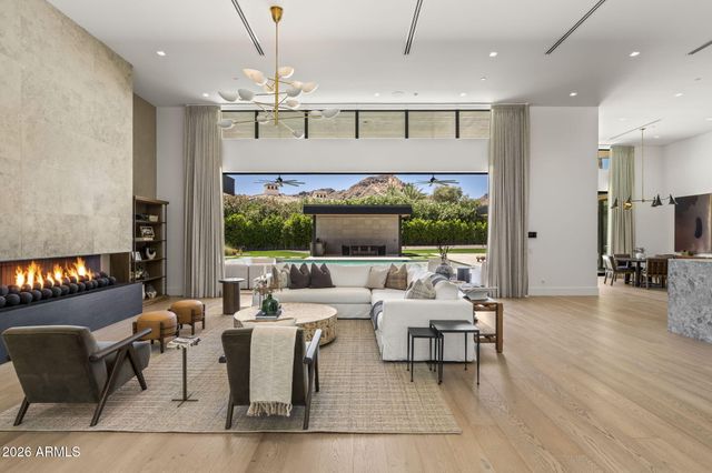 8020 N 64TH Place, Paradise Valley, AZ 85253
