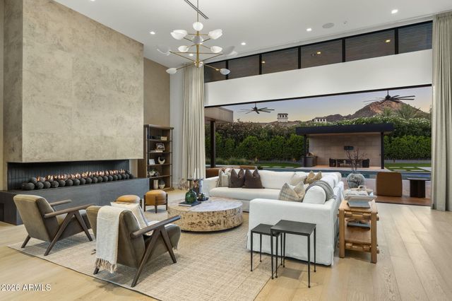 8020 N 64TH Place, Paradise Valley, AZ 85253