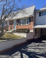 714 E 23RD ST, Chester, PA 19013