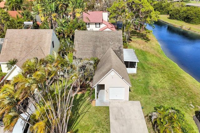 2815 Black Pine Ct, Lake Worth, FL 33462