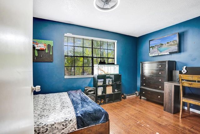 2815 Black Pine Ct, Lake Worth, FL 33462